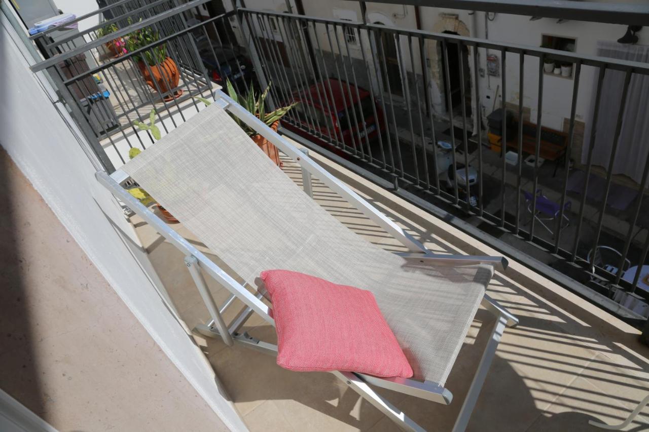 Madreselva Apartment เปสคีชี ภายนอก รูปภาพ