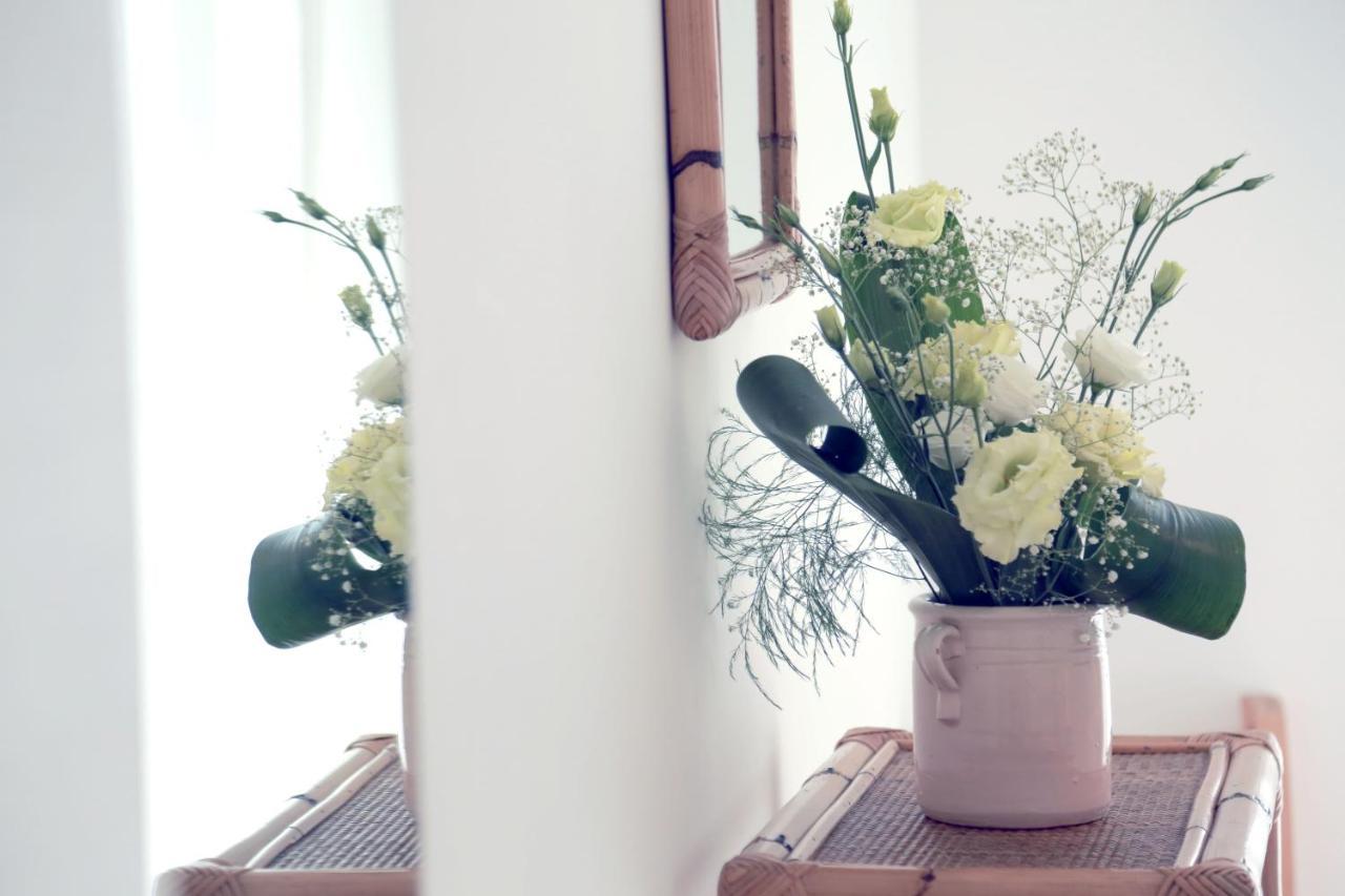 Madreselva Apartment เปสคีชี ภายนอก รูปภาพ
