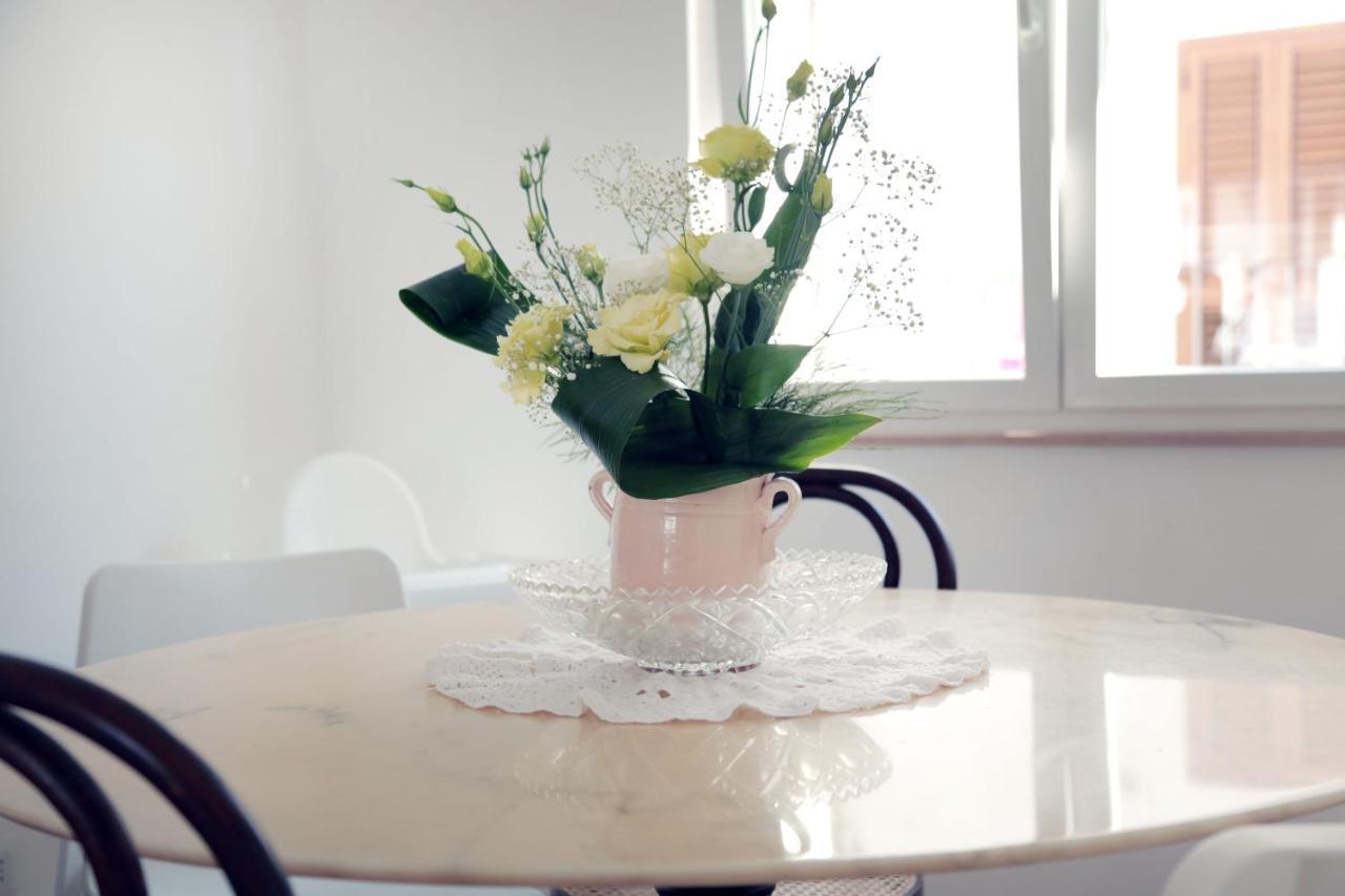 Madreselva Apartment เปสคีชี ภายนอก รูปภาพ
