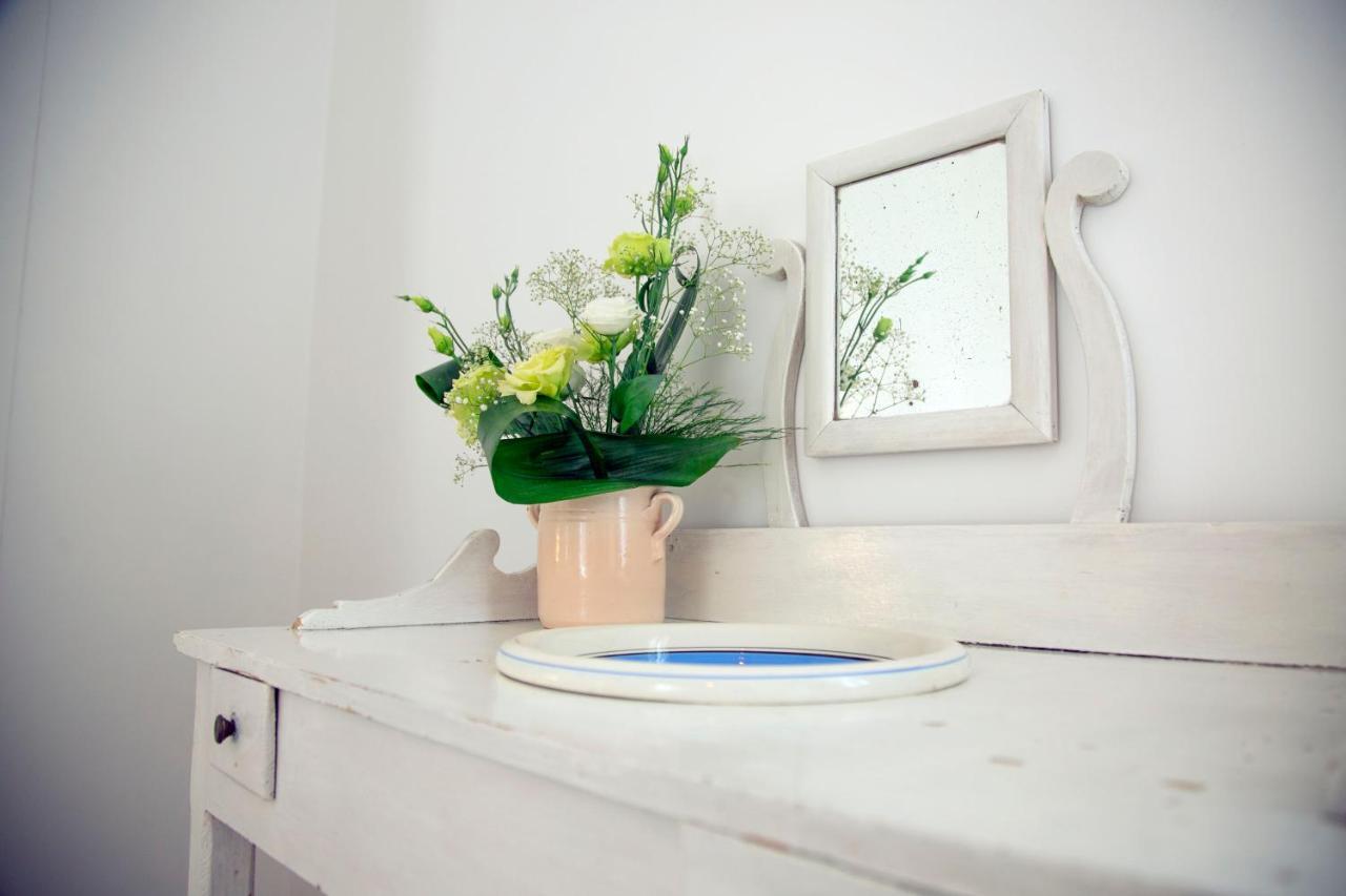 Madreselva Apartment เปสคีชี ภายนอก รูปภาพ
