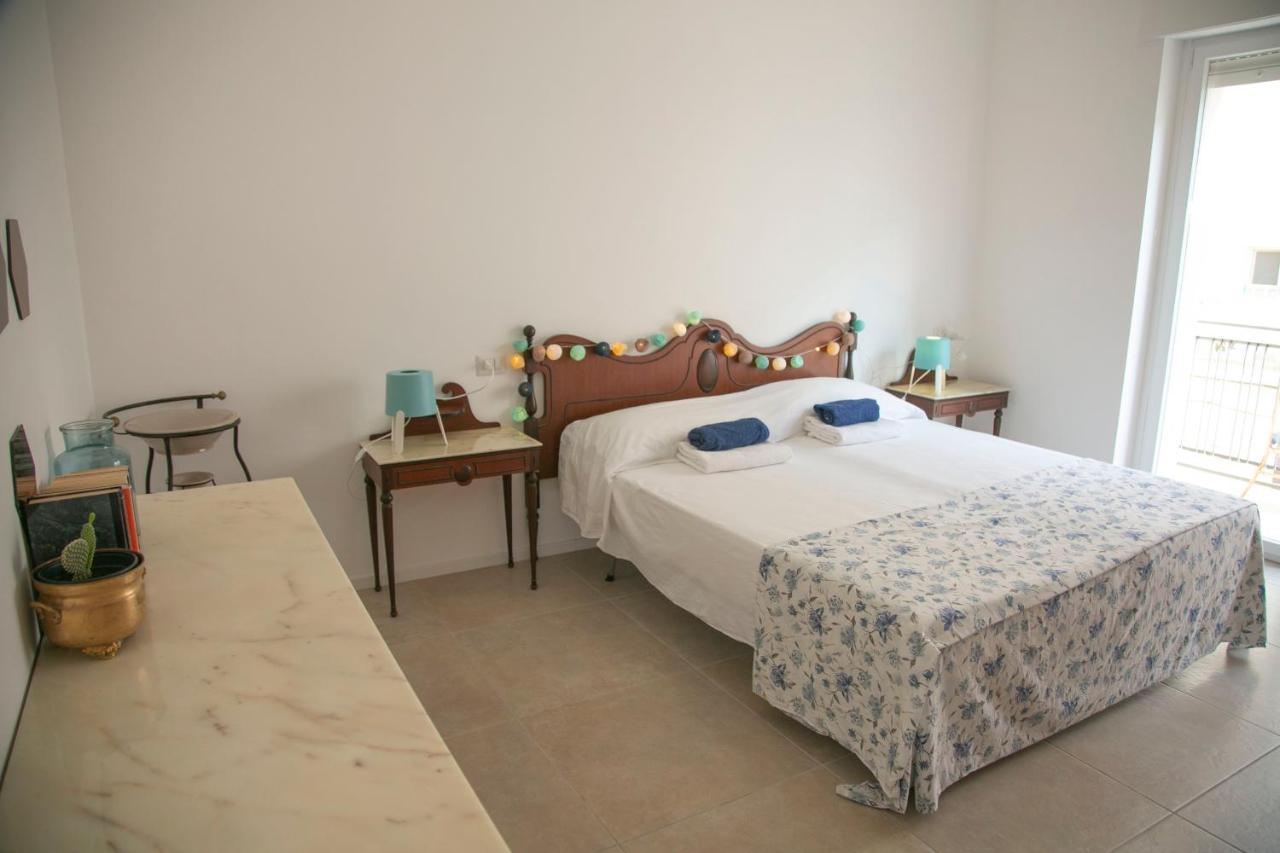 Madreselva Apartment เปสคีชี ภายนอก รูปภาพ