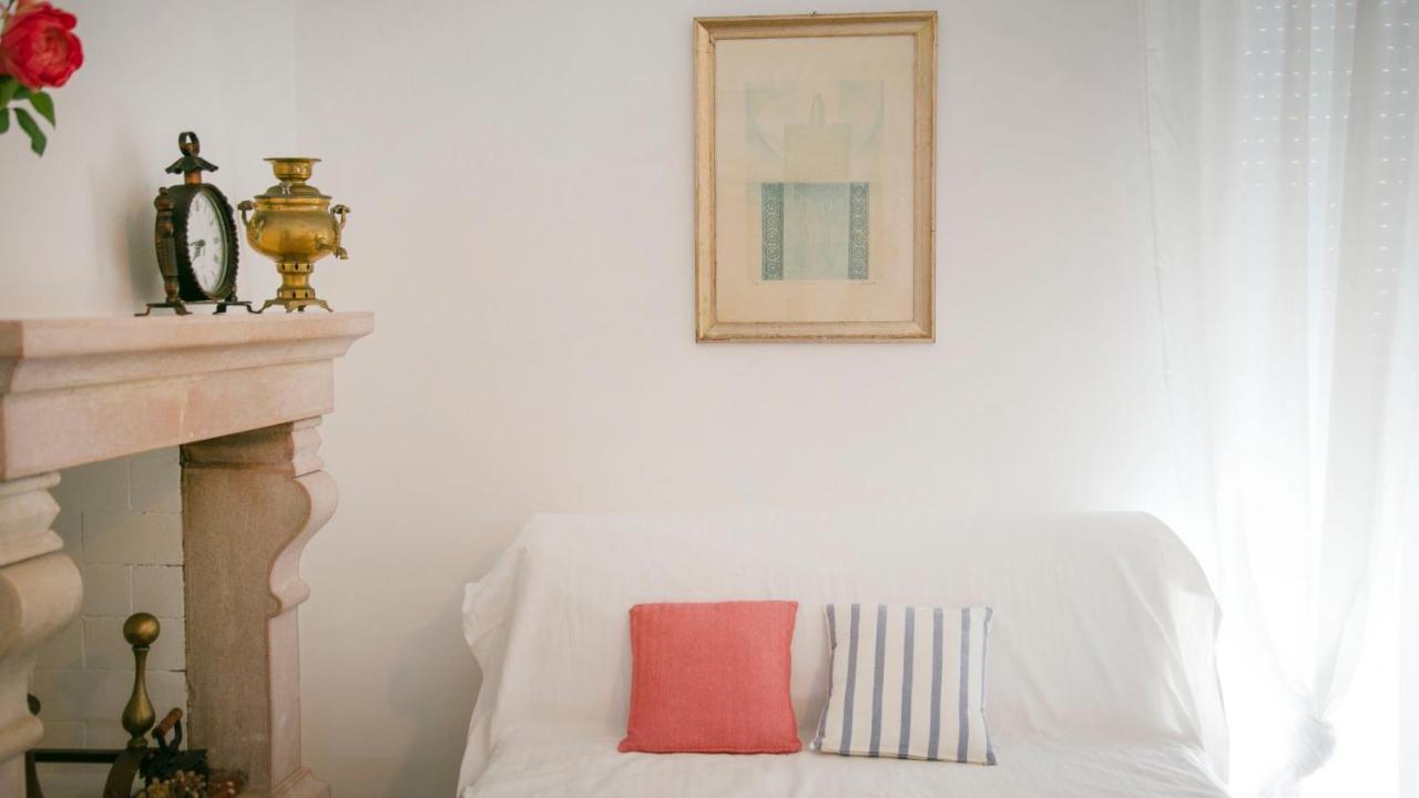 Madreselva Apartment เปสคีชี ภายนอก รูปภาพ